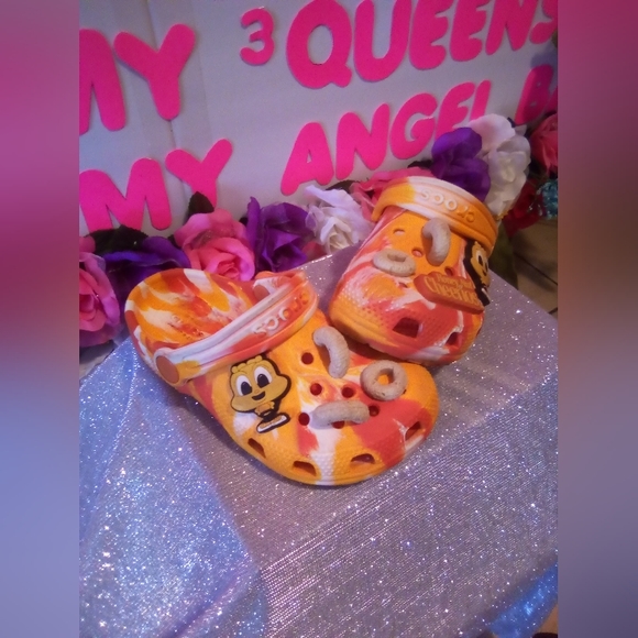 #211👉🏼Toddler Honey🍯 Nut🥜 Cheerios CROCS - Picture 4 of 5